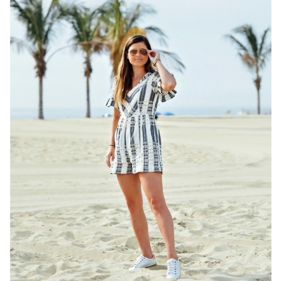 ANTHROPOLOGIE ett:twa striped eyelet romper 2 small - Picture 4 of 16